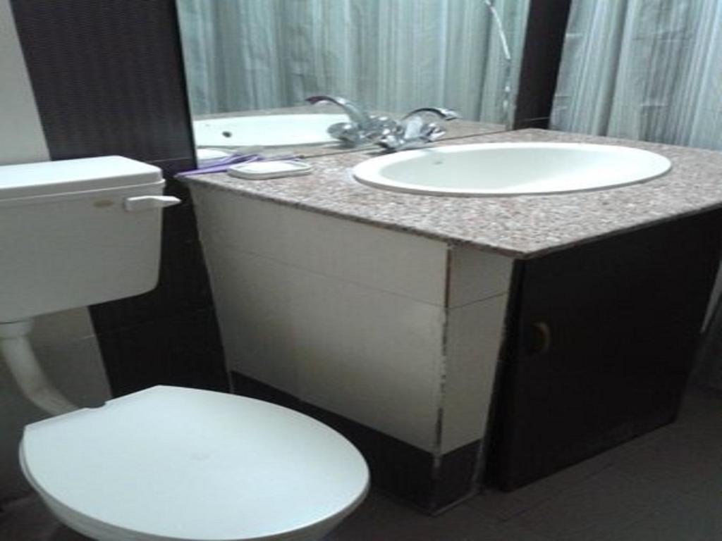 Jeelani Guest House Srīnagar Pokój zdjęcie